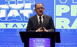 Mehmet Özhaseki: Birkaç güne deprem konutlarını dağıtmaya başlıyoruz