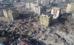 Depremde binlerce kişinin öldüğü Ebrar Sitesi’nin müteahhitinden şaşkına çeviren savunma