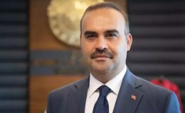 Sanayi ve Teknoloji Bakanı Mehmet Fatih Kacır, gökyüzündeki hedefle ilgili 4 maddelik adımı açıkladı