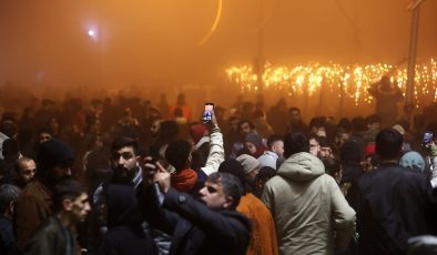 Depremzedeler, 6 Şubat’ın yıl dönümünde sokaklarda