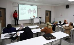 Muş’ta azimleriyle 60 yaşında üniversiteli oldular