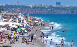 Türkiye’ye gelen Almanlar Manavgat, Ruslar Kemer’i seviyor