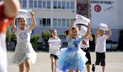 Okullarda yaz tatili için son ders zili cuma günü çalacak