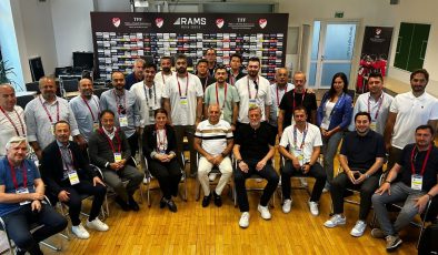 Mehmet Büyükekşi: Arda, sosyal medyada yazılanlara gülüp geçiyor