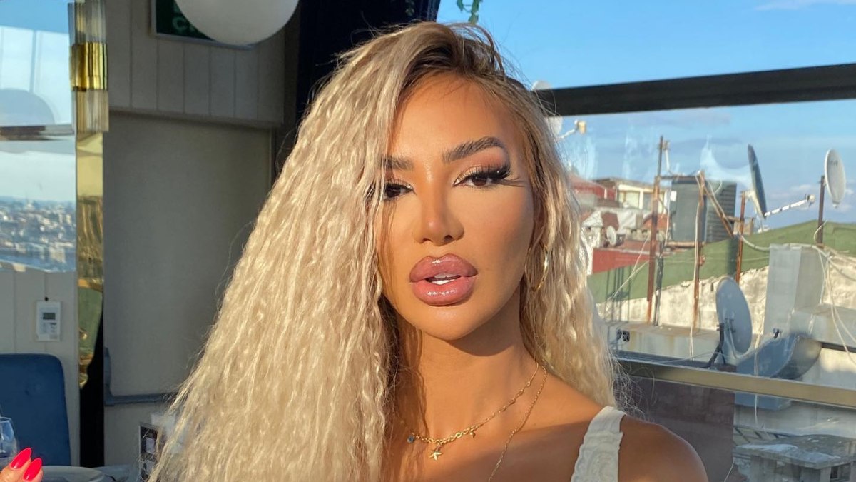 Oryantal Didem Kınalı’dan taciz itirafı geldi: Beni öpmeye çalıştı